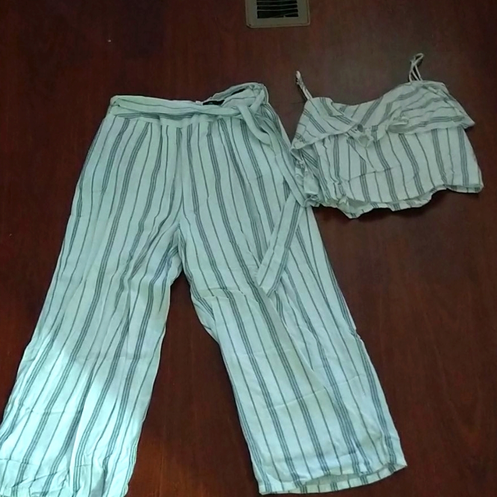 2 peice capri and crop top set